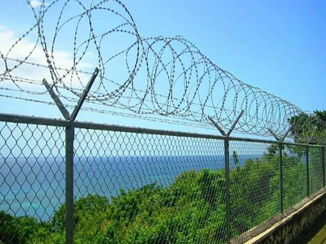 High Security Fencing with Anti Climbing Razor Wire Coils